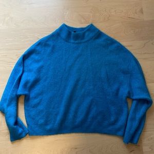 Women’s sweater